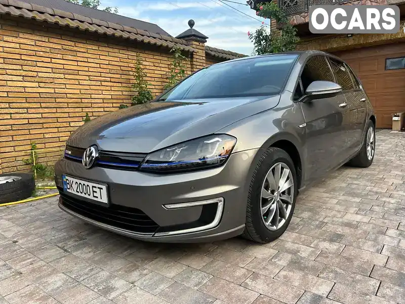 Хэтчбек Volkswagen e-Golf 2015 null_content л. обл. Ровенская, Дубно - Фото 1/21