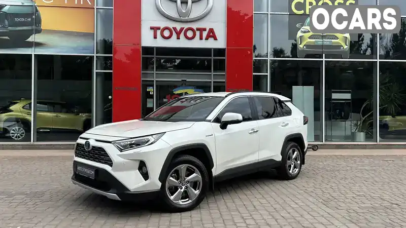 Позашляховик / Кросовер Toyota RAV4 2020 2.49 л. Автомат обл. Дніпропетровська, Кривий Ріг - Фото 1/21