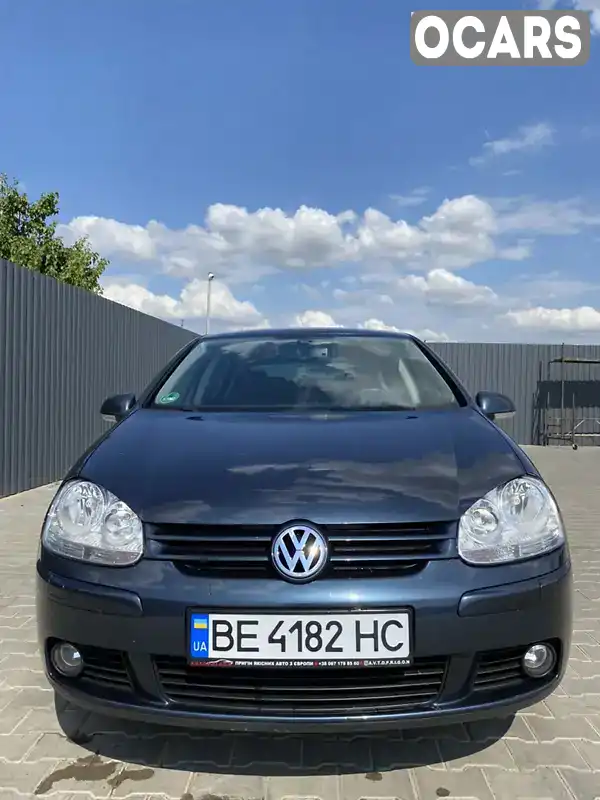 Хетчбек Volkswagen Golf 2008 1.6 л. Ручна / Механіка обл. Миколаївська, Южноукраїнськ - Фото 1/18