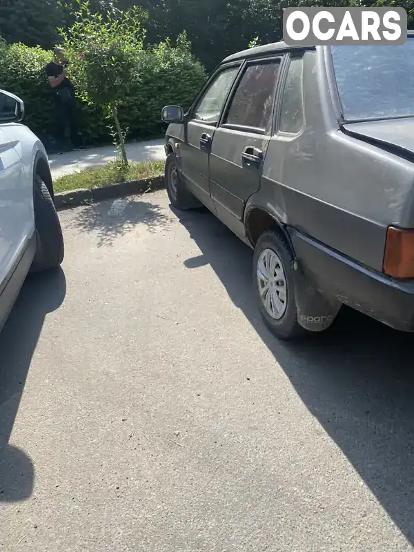 Седан ВАЗ / Lada 21099 1993 1.5 л. Ручна / Механіка обл. Чернівецька, Чернівці - Фото 1/5