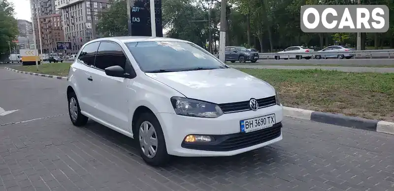 Хетчбек Volkswagen Polo 2015 1.2 л. Ручна / Механіка обл. Дніпропетровська, Дніпро (Дніпропетровськ) - Фото 1/14