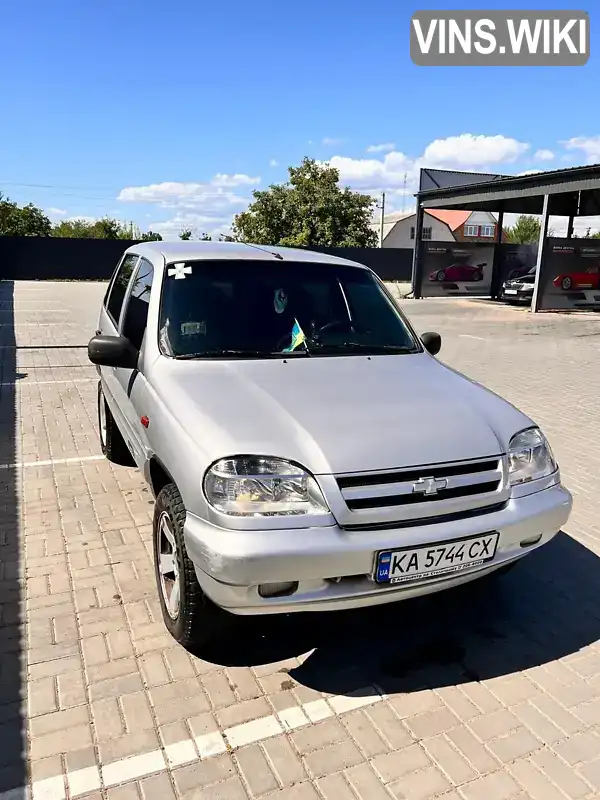 Внедорожник / Кроссовер Chevrolet Niva 2008 1.69 л. обл. Черкасская, Черкассы - Фото 1/9