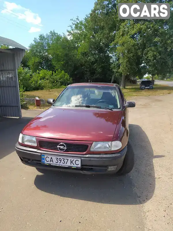 Седан Opel Astra 1995 null_content л. Ручная / Механика обл. Черкасская, Стеблей - Фото 1/9