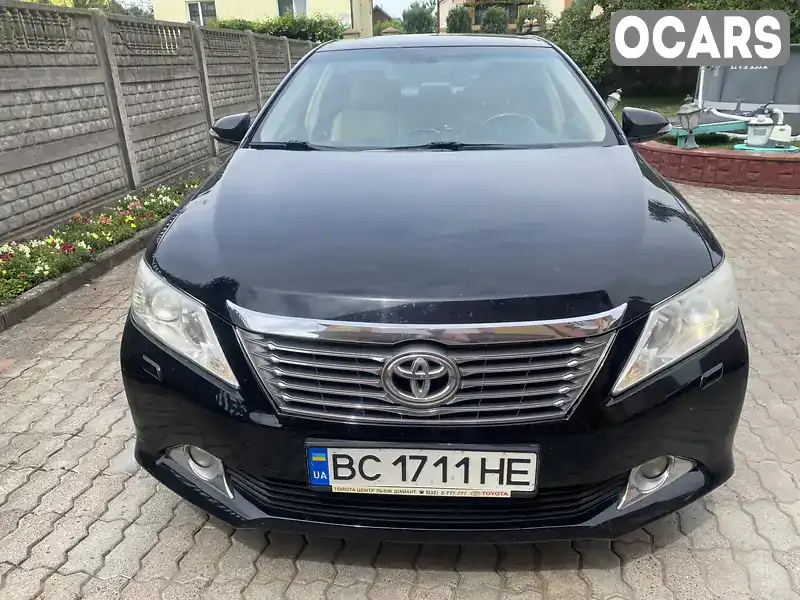 Седан Toyota Camry 2012 2.5 л. Автомат обл. Львівська, Червоноград - Фото 1/11