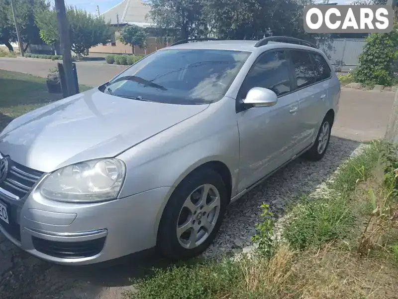 Універсал Volkswagen Golf 2008 1.9 л. Ручна / Механіка обл. Чернігівська, Прилуки - Фото 1/10