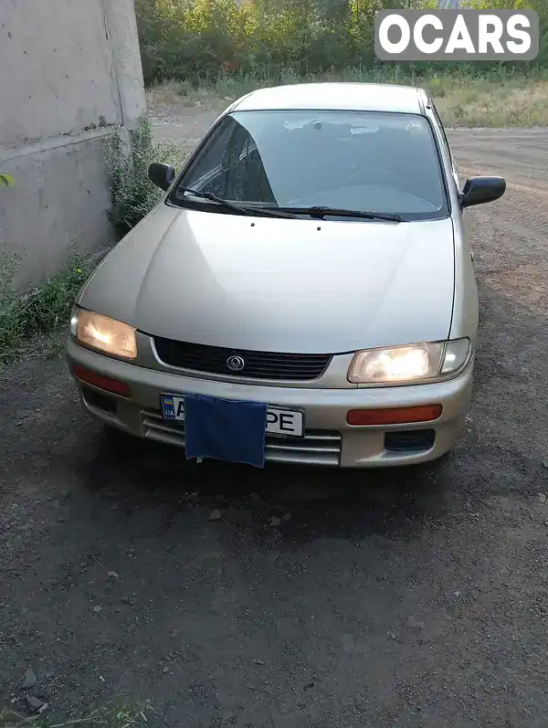 JMZBA125200393730 Mazda 323 1996 Седан 1.5 л. Фото 1