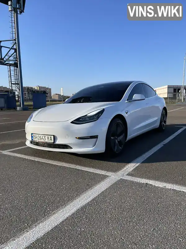 Седан Tesla Model 3 2018 null_content л. Автомат обл. Одесская, Одесса - Фото 1/21