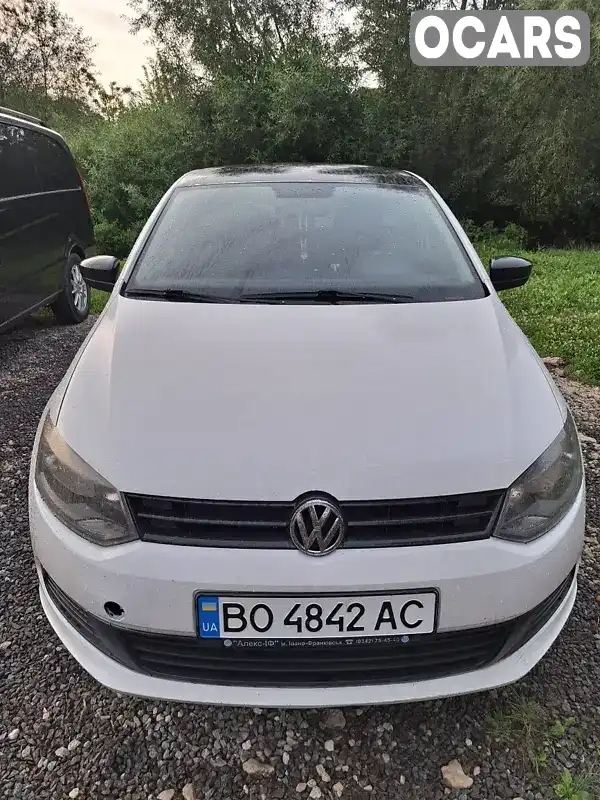 Седан Volkswagen Polo 2012 1.6 л. Ручна / Механіка обл. Львівська, Перемишляни - Фото 1/7