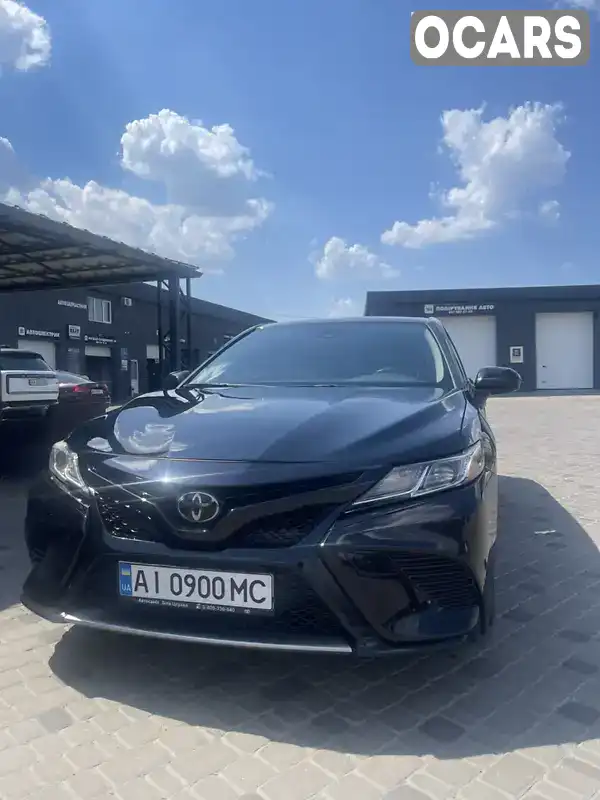 Седан Toyota Camry 2019 2.49 л. Автомат обл. Киевская, Белая Церковь - Фото 1/10