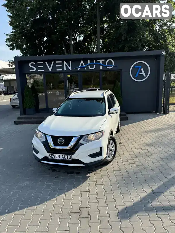 Позашляховик / Кросовер Nissan Rogue 2018 2.49 л. Варіатор обл. Чернівецька, Чернівці - Фото 1/21