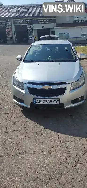 Седан Chevrolet Cruze 2010 1.6 л. Ручна / Механіка обл. Дніпропетровська, Дніпро (Дніпропетровськ) - Фото 1/9