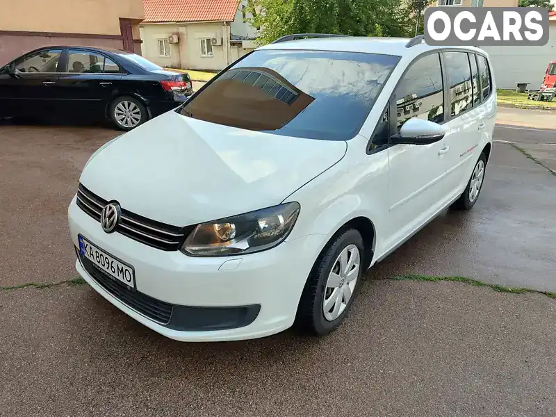 Мінівен Volkswagen Touran 2014 1.6 л. Автомат обл. Київська, Київ - Фото 1/15