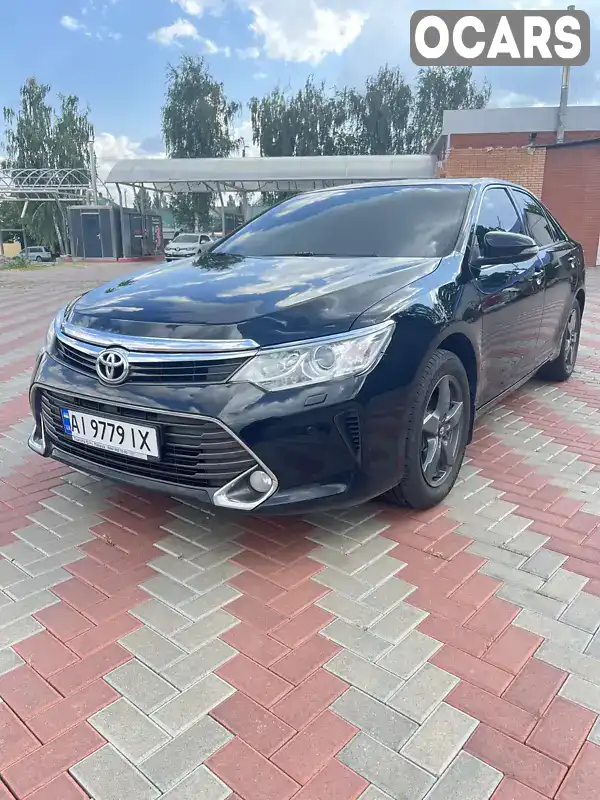 Седан Toyota Camry 2015 2.49 л. Автомат обл. Киевская, Белая Церковь - Фото 1/14