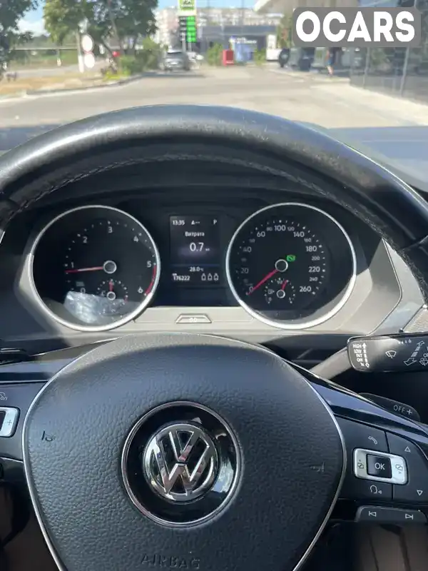 WVGZZZ5NZJW923615 Volkswagen Tiguan 2018 Внедорожник / Кроссовер 1.97 л. Фото 3