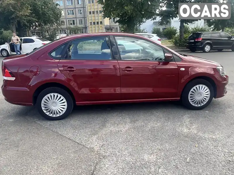 XW8ZZZ61ZJG027791 Volkswagen Polo 2017 Седан 1.39 л. Фото 2