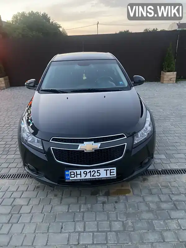 Хетчбек Chevrolet Cruze 2012 1.69 л. Ручна / Механіка обл. Одеська, Роздільна - Фото 1/8