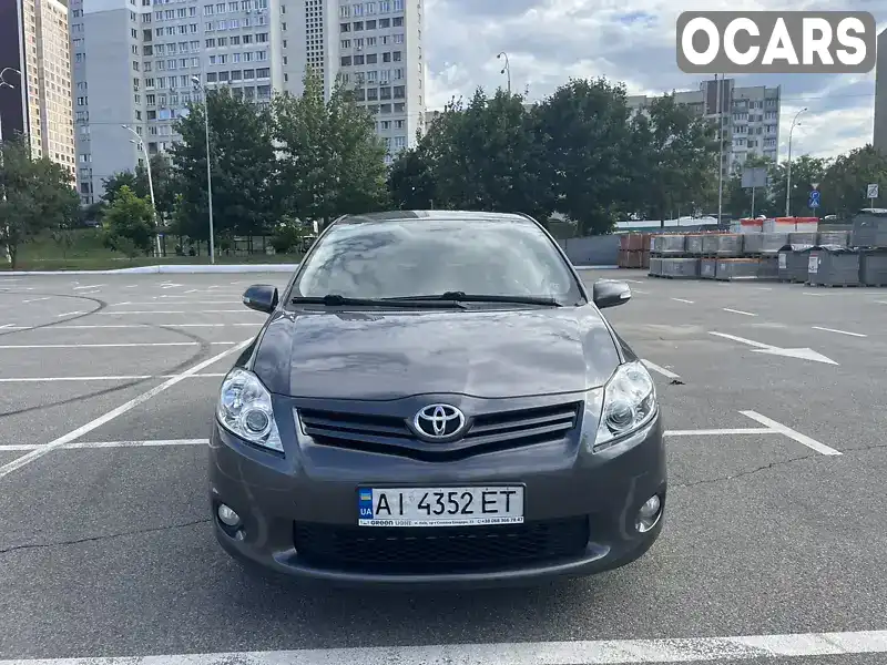 Хетчбек Toyota Auris 2012 1.6 л. Автомат обл. Київська, Київ - Фото 1/14