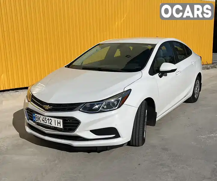 Седан Chevrolet Cruze 2016 1.4 л. Автомат обл. Ровенская, Ровно - Фото 1/9