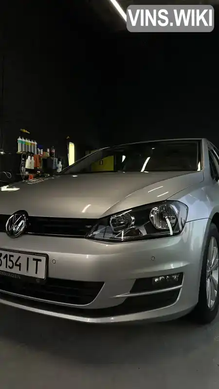 Хетчбек Volkswagen Golf 2013 1.6 л. Ручна / Механіка обл. Вінницька, Ладижин - Фото 1/21