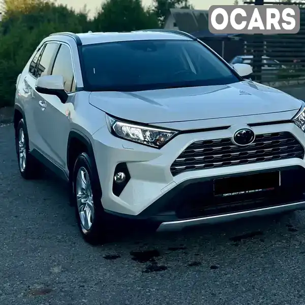 Позашляховик / Кросовер Toyota RAV4 2019 1.99 л. Автомат обл. Сумська, Суми - Фото 1/8