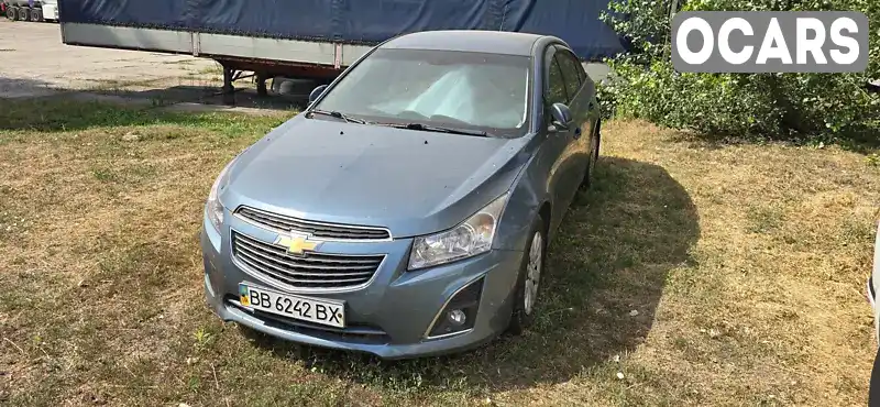 Седан Chevrolet Cruze 2013 1.8 л. Ручна / Механіка обл. Черкаська, Черкаси - Фото 1/11