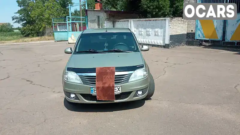 Седан Renault Logan 2011 1.6 л. Ручна / Механіка обл. Кіровоградська, Кропивницький (Кіровоград) - Фото 1/11