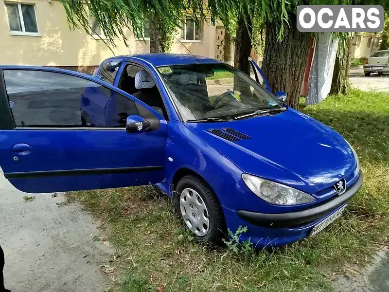 VF32CHFXF44075872 Peugeot 206 2004 Хетчбек 1.1 л. Фото 3