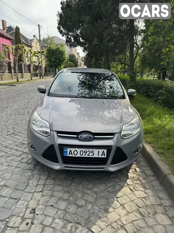 Хетчбек Ford Focus 2014 1.6 л. Ручна / Механіка обл. Закарпатська, Мукачево - Фото 1/21