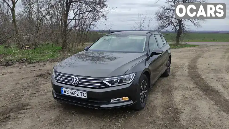 Седан Volkswagen Passat 2017 1.6 л. Автомат обл. Волинська, Володимир-Волинський - Фото 1/21