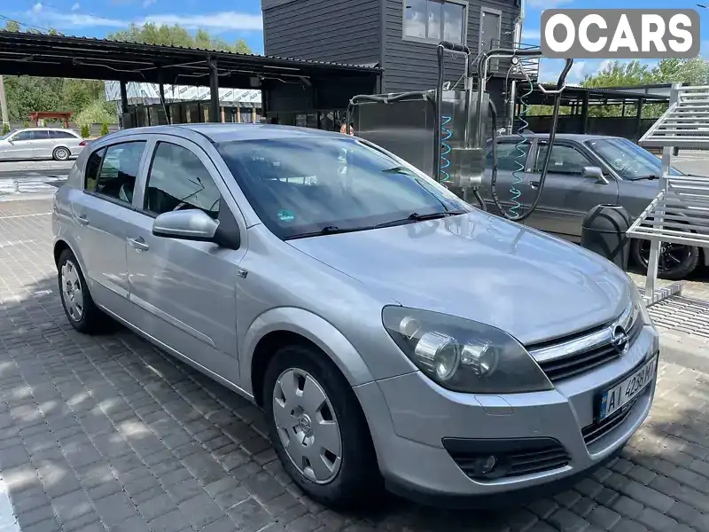 Хетчбек Opel Astra 2006 1.6 л. Ручна / Механіка обл. Житомирська, Звягель - Фото 1/12