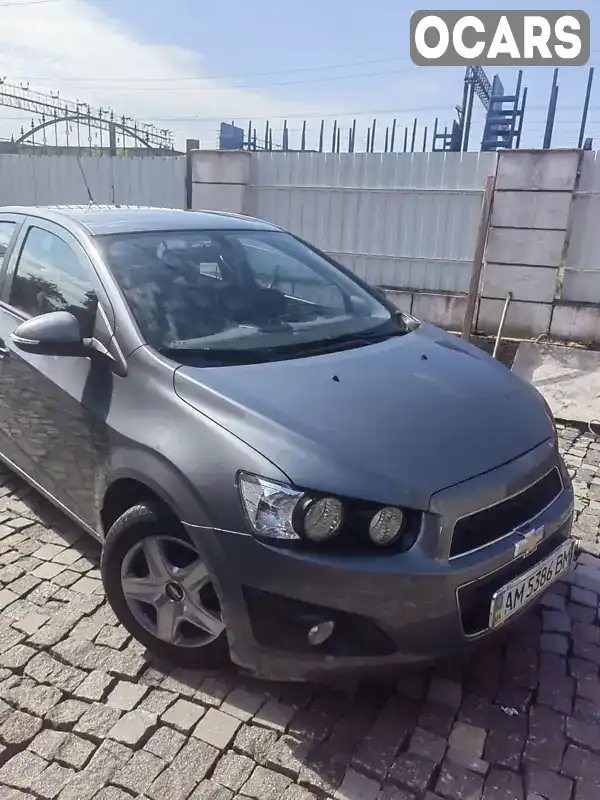 Седан Chevrolet Aveo 2014 1.4 л. Ручна / Механіка обл. Житомирська, Коростень - Фото 1/8