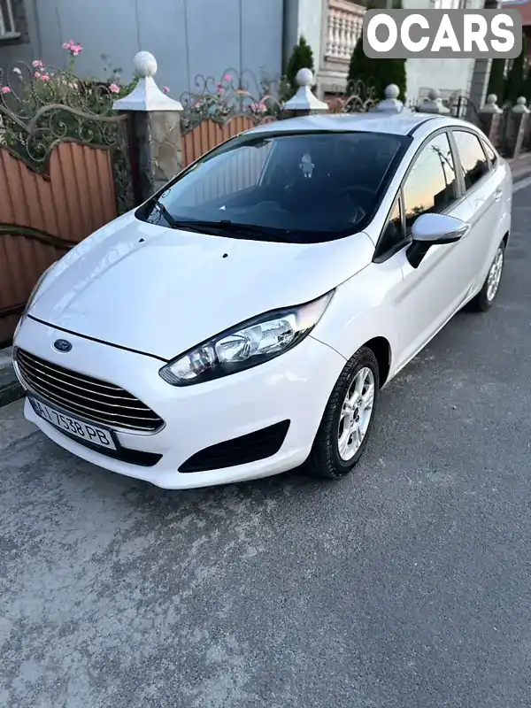 Седан Ford Fiesta 2015 1.6 л. Автомат обл. Закарпатська, Тячів - Фото 1/14