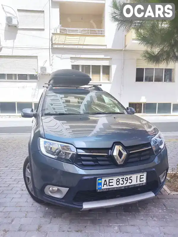 Хетчбек Renault Sandero 2017 0.9 л. Робот обл. Дніпропетровська, Дніпро (Дніпропетровськ) - Фото 1/10