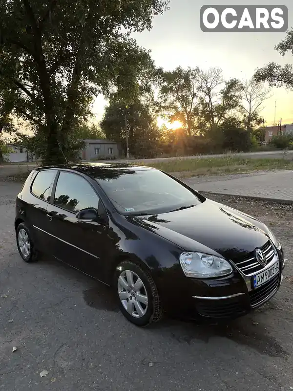 Хетчбек Volkswagen Golf 2006 1.9 л. Ручна / Механіка обл. Житомирська, Коростень - Фото 1/20