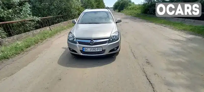 Універсал Opel Astra 2010 1.6 л. Ручна / Механіка обл. Львівська, Стрий - Фото 1/21