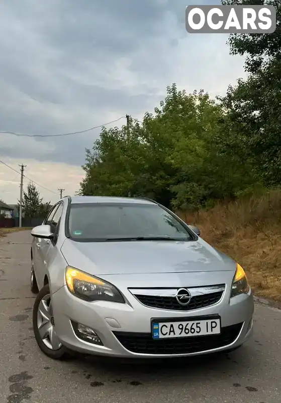 Універсал Opel Astra 2011 1.69 л. Ручна / Механіка обл. Черкаська, location.city.dubiivka - Фото 1/21