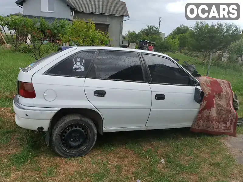 Хетчбек Opel Astra 1995 1.8 л. Ручна / Механіка обл. Івано-Франківська, location.city.zahvizdia - Фото 1/7