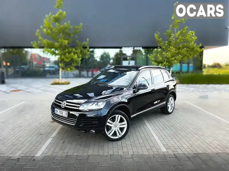 Позашляховик / Кросовер Volkswagen Touareg 2011 2.97 л. Автомат обл. Рівненська, Рівне - Фото 1/21