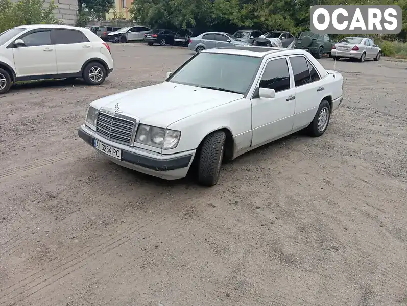 Седан Mercedes-Benz E-Class 1986 2 л. Автомат обл. Київська, Буча - Фото 1/17