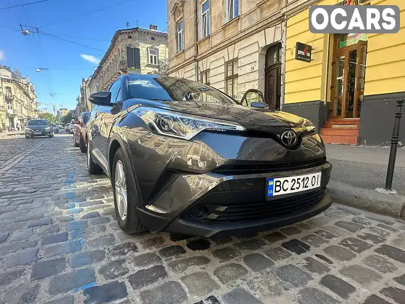 Позашляховик / Кросовер Toyota C-HR 2018 2 л. Автомат обл. Львівська, Львів - Фото 1/19