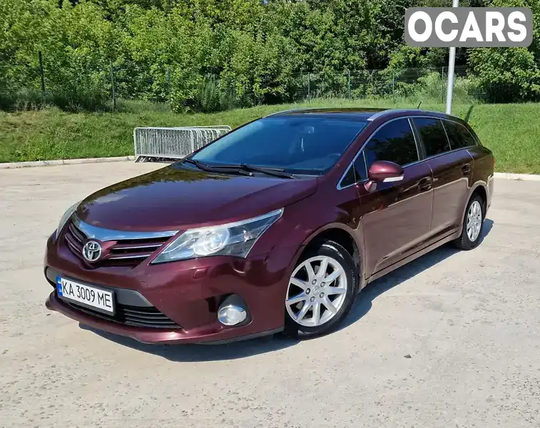 Универсал Toyota Avensis 2013 2 л. Ручная / Механика обл. Киевская, Макаров - Фото 1/21