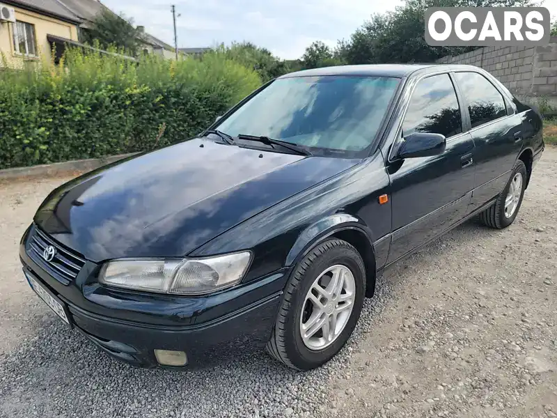 Седан Toyota Camry 1997 2.2 л. Ручна / Механіка обл. Дніпропетровська, Кам'янське (Дніпродзержинськ) - Фото 1/17