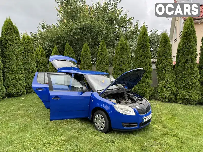 Хетчбек Skoda Fabia 2009 1.2 л. Ручна / Механіка обл. Київська, Бровари - Фото 1/21