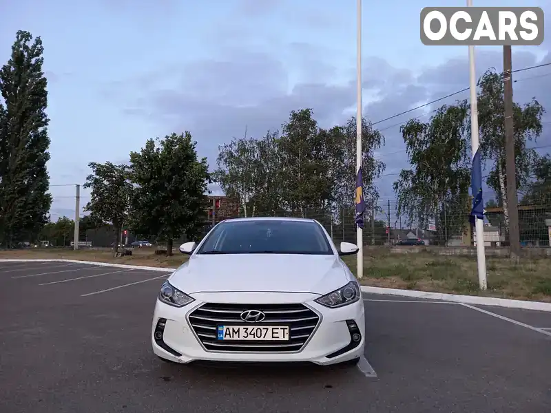 Седан Hyundai Avante 2015 1.59 л. Автомат обл. Житомирська, Житомир - Фото 1/9