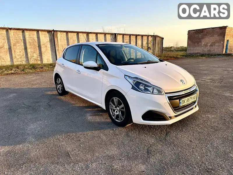 Хетчбек Peugeot 208 2018 1.6 л. Ручна / Механіка обл. Рівненська, Сарни - Фото 1/20