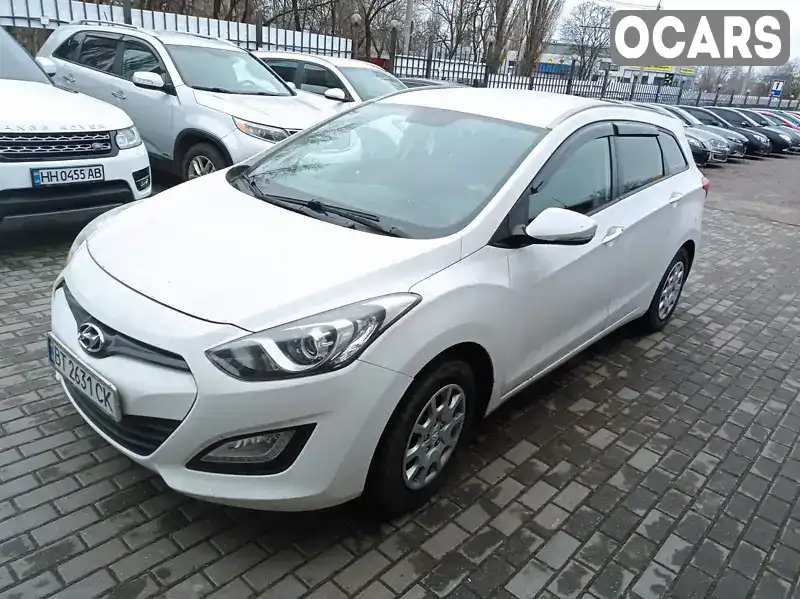 Хетчбек Hyundai i30 2014 1.58 л. Ручна / Механіка обл. Миколаївська, Миколаїв - Фото 1/21