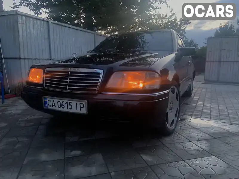 Седан Mercedes-Benz C-Class 1996 2 л. Автомат обл. Кировоградская, Кропивницкий (Кировоград) - Фото 1/10