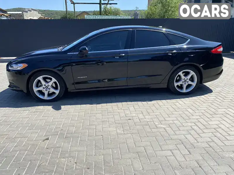 Седан Ford Fusion 2015 2.49 л. Автомат обл. Закарпатська, Ужгород - Фото 1/17