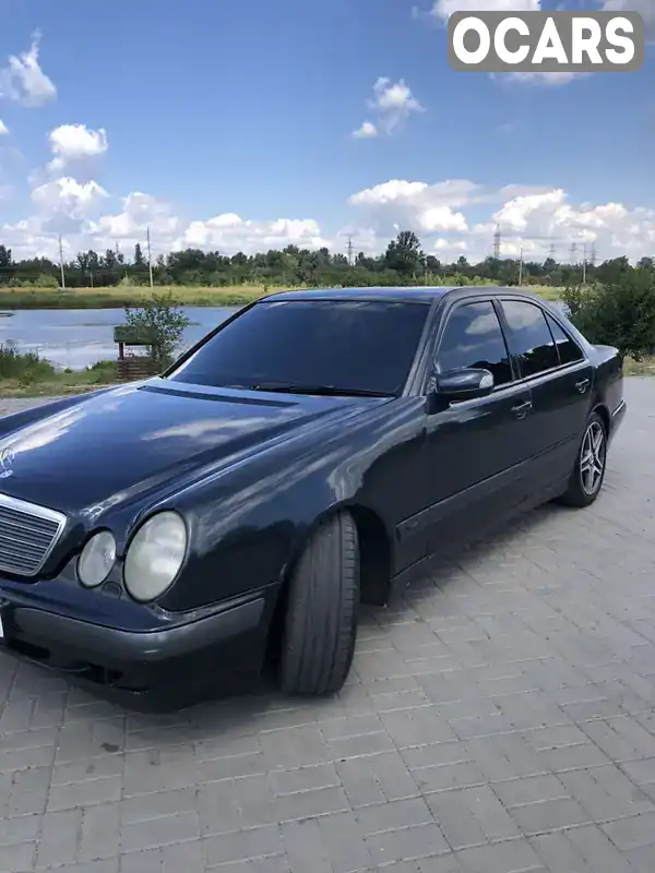 Седан Mercedes-Benz E-Class 2001 3.2 л. Автомат обл. Черкаська, Канів - Фото 1/15