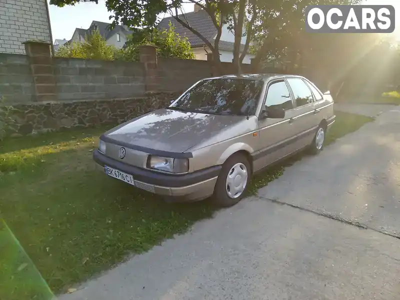 Седан Volkswagen Passat 1991 1.9 л. Ручна / Механіка обл. Рівненська, Вараш (Кузнецовськ) - Фото 1/7